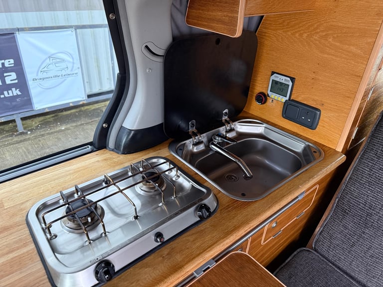 2003 (53)reg Toyota Alphard 2.4 Automatic Camper Van 4 Berth PRO Conversion