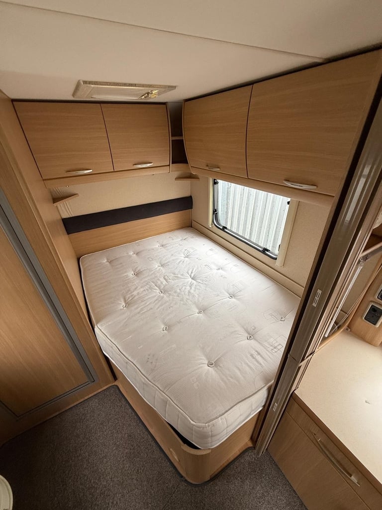 Abbey Freestyle 540 Fixed Bed Side Washroom