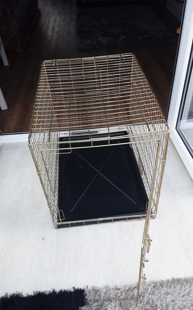 Medium size dog crate / cage