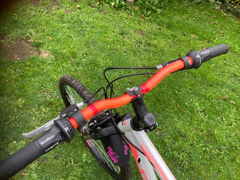 Team gx teens Mountain bike as new!