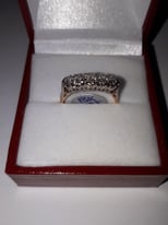 18K GOLD AND PLATINUM 5 STONE RING 2.5 GRAMS SIZE L