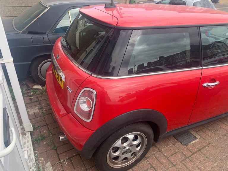 Mini one 2012 manual 6 speed- excellent condition