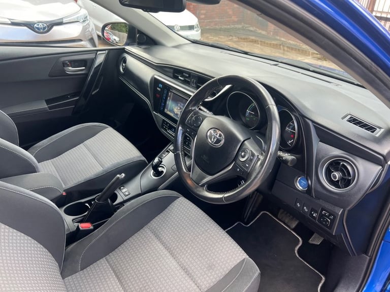 2018 Toyota Auris 1.8 Hybrid Design TSS 5dr CVT [Nav] HATCHBACK PETROL/ELECTRIC Automatic