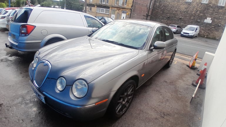 2006 Jaguar S-Type 2.7d V6 SE 4dr Auto SALOON Diesel Automatic