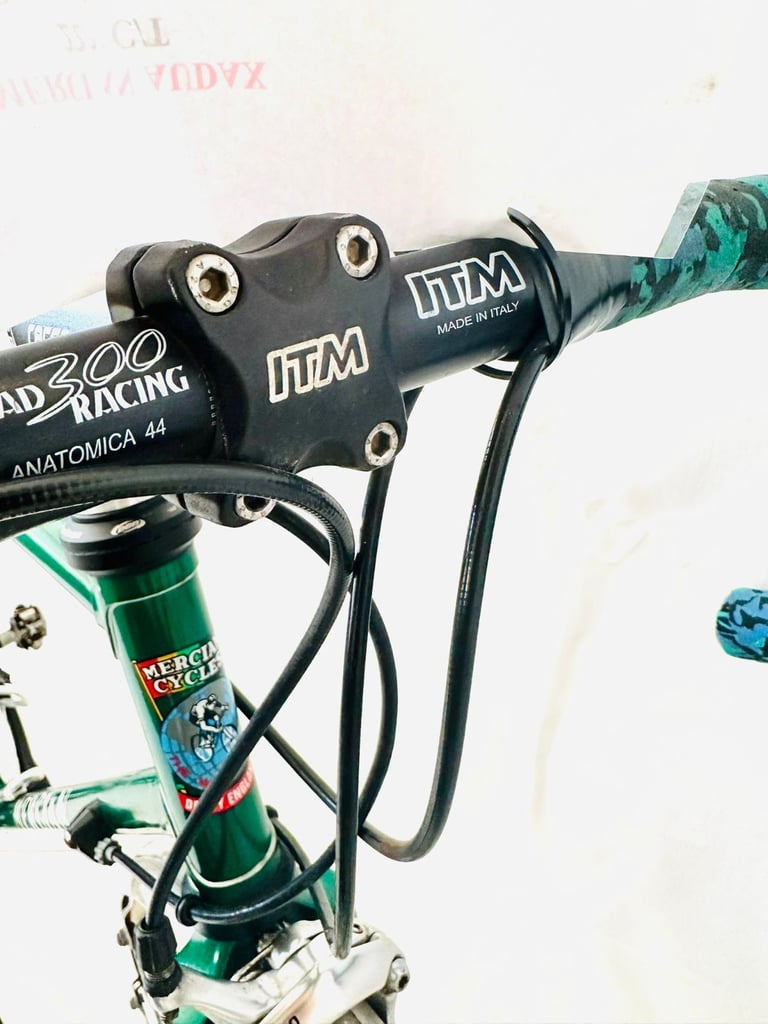 MERCIAN AUDAX Size/56 cm Reynolds 631 Campagolo Groupset Road Bike 