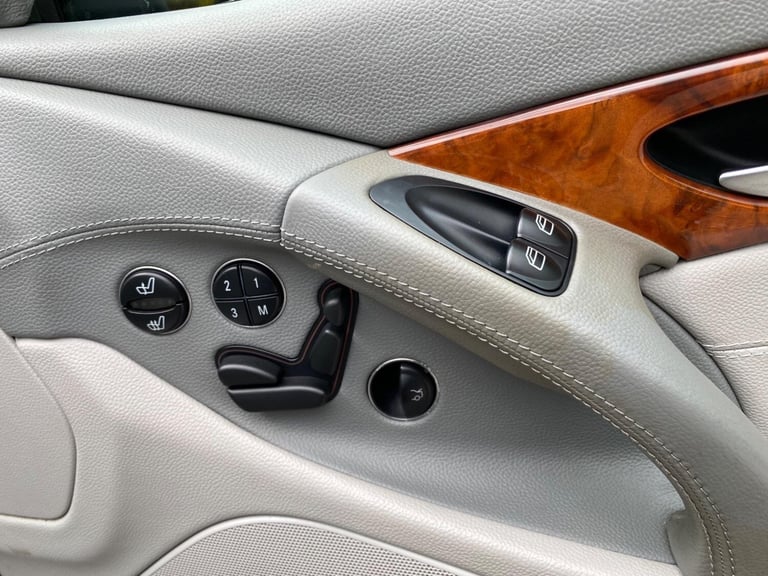 2005 Mercedes-Benz SL 5.0 SL500 2dr CONVERTIBLE Petrol Automatic