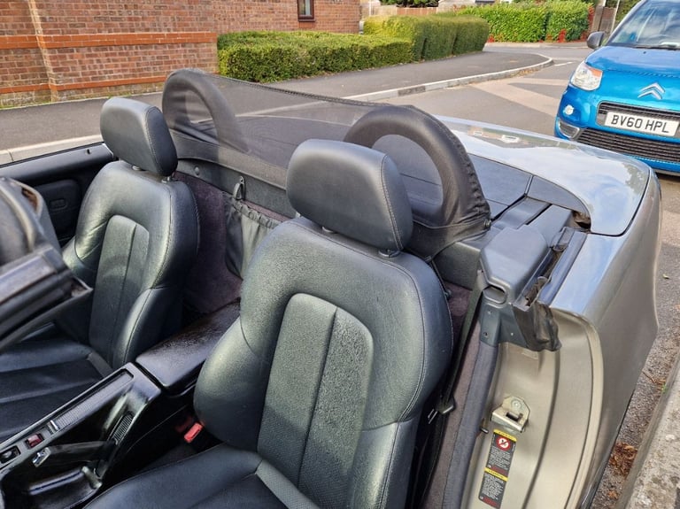 Mercedes SLK320