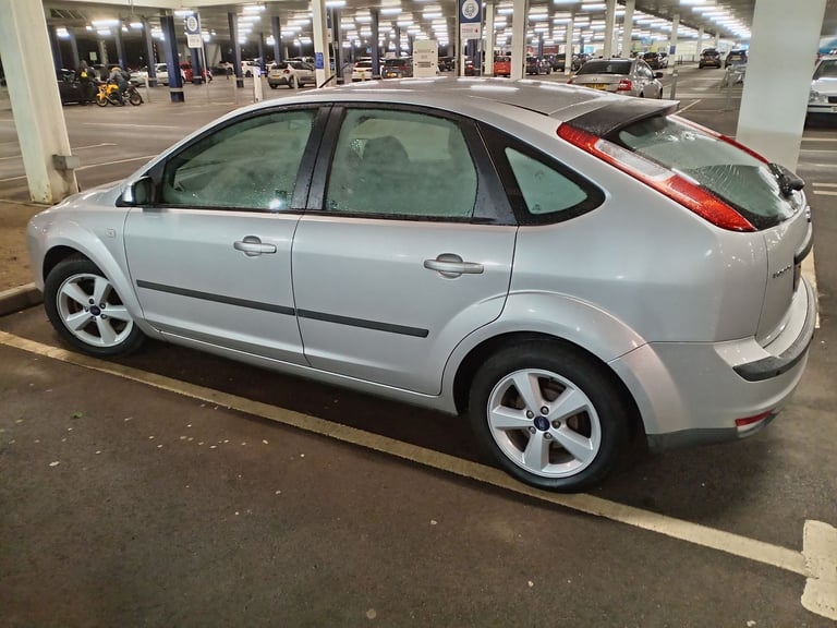 FORD FOCUS 1.6 