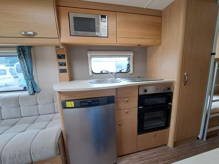2014 Compass Corona 576