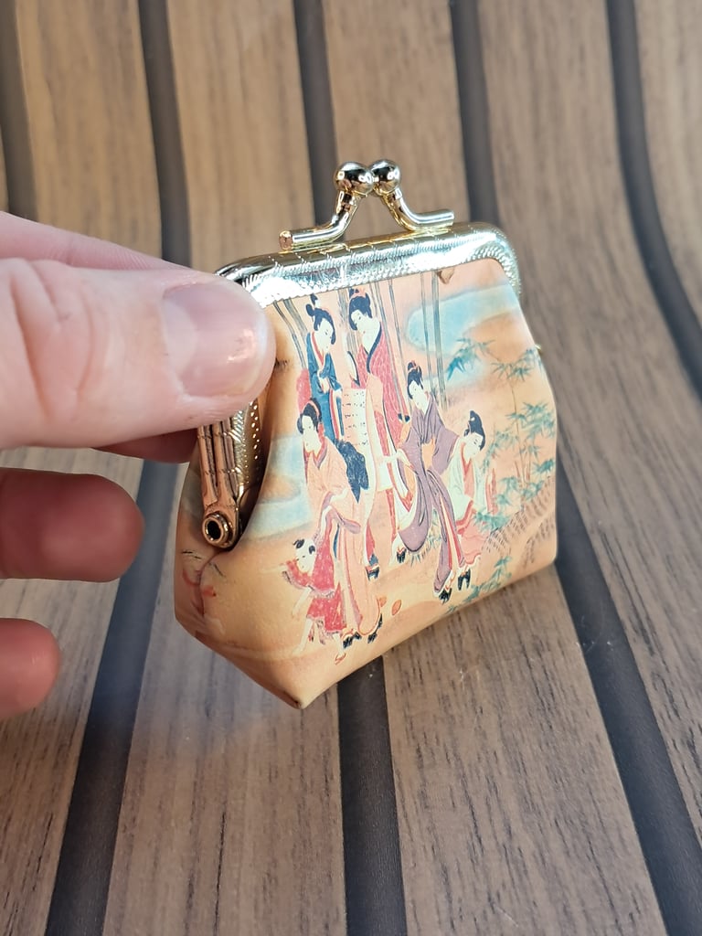 Good condition Chain Coin Purse Folkcraft Size Small W Keychain Loop. As seen. 