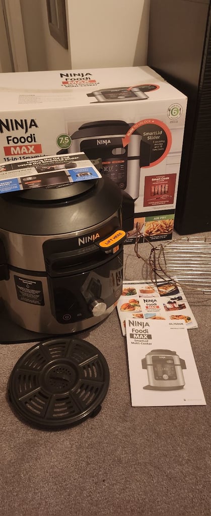 image for Ninja Foodi 15 in 1 Airfryer for parts or accessories 