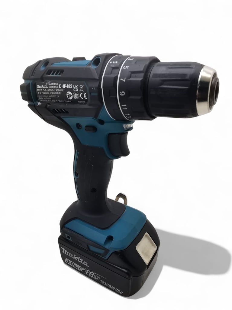 Makita DHP482 Drill Inc. 3.0Ah Battery & Charger 