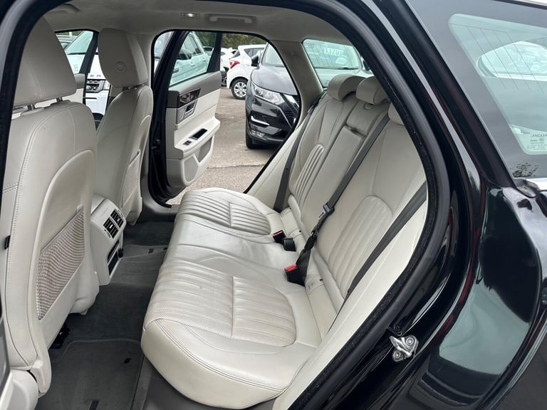2018 Jaguar XF 2.0i Portfolio Sportbrake Auto Euro 6 (s/s) 5dr ESTATE Petrol Automatic