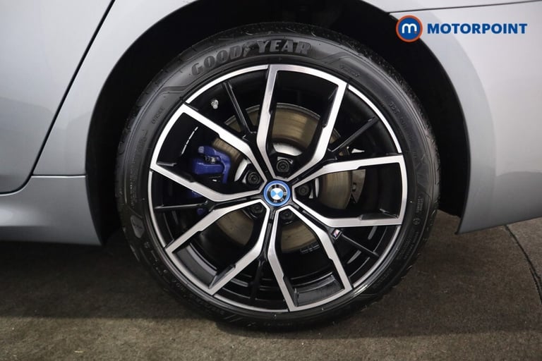 2022 BMW 5 Series 530e M Sport 4dr Auto [Tech Pack] Saloon Hybrid Automatic