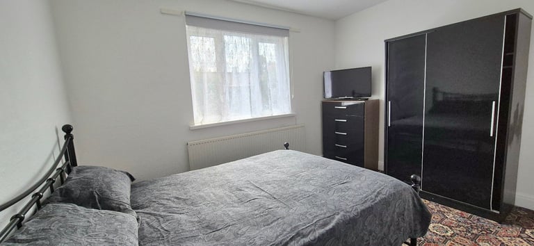 Nice double room to rent 