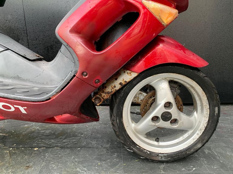 PEUGEOT SPEEDFIGHT 100 LEARNER LEGAL TWO STROKE PROJECT BIKE 