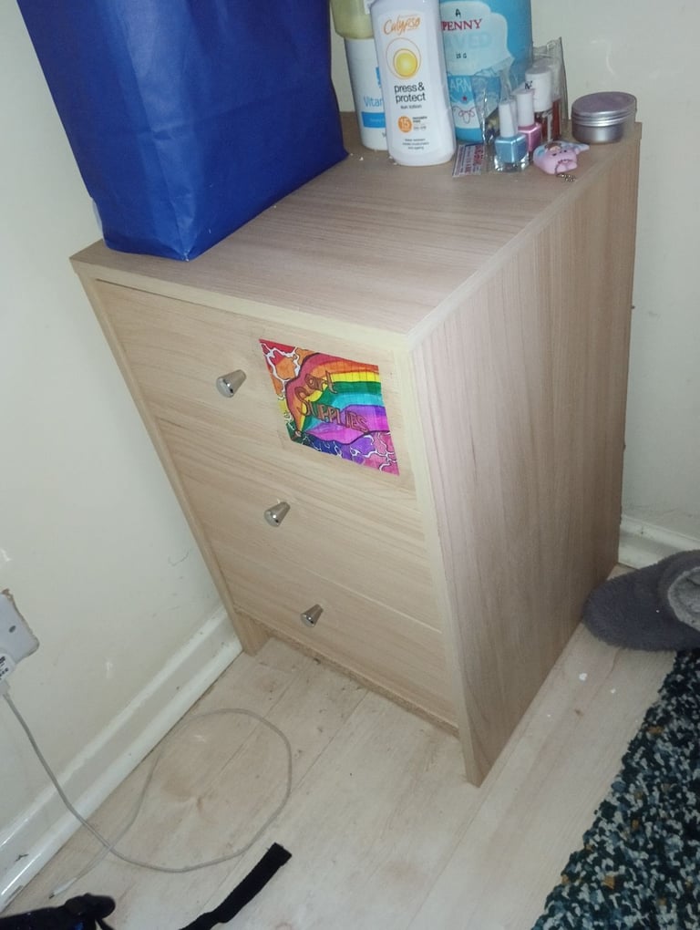 Bedside table 