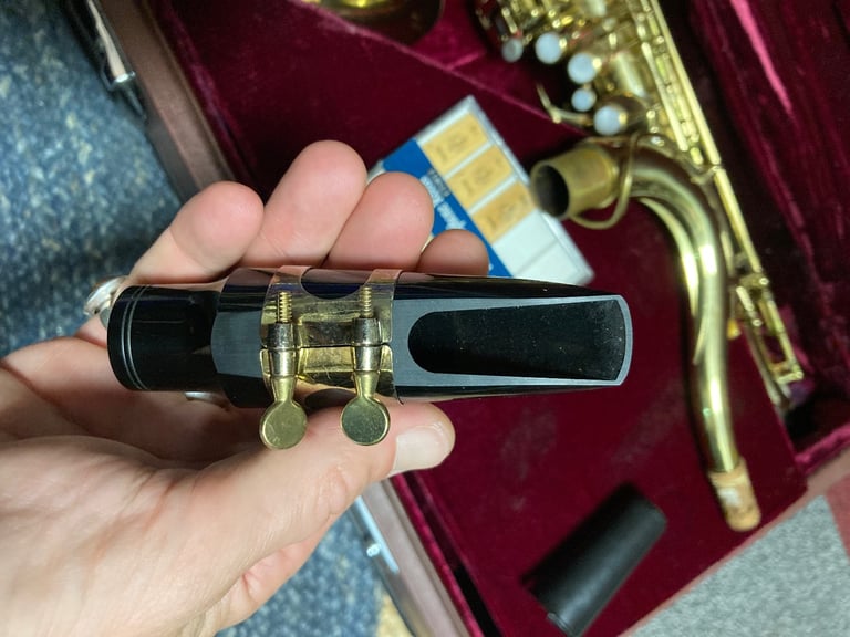 Tenor sax Mark VI copy, plays great !