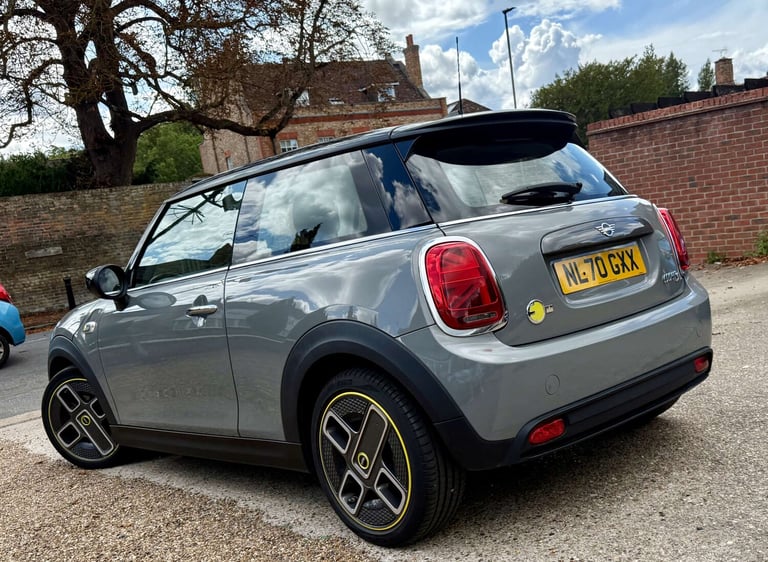 2020 MINI Hatch 135kW Cooper S Level 1 33kWh 3dr Auto HATCHBACK ELECTRIC Automatic