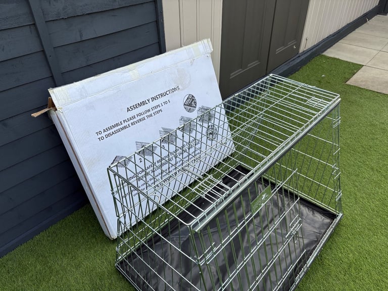 Dog crate for car 
