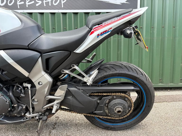Honda CB1000 R-A 2010 White 29k Good History HRC No. Plate 