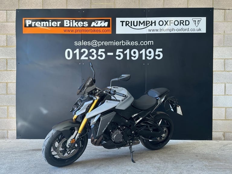 STUNNING ONE OWNER 2023/73 SUZUKI GSX-S 1000 MOTORCYCLE 