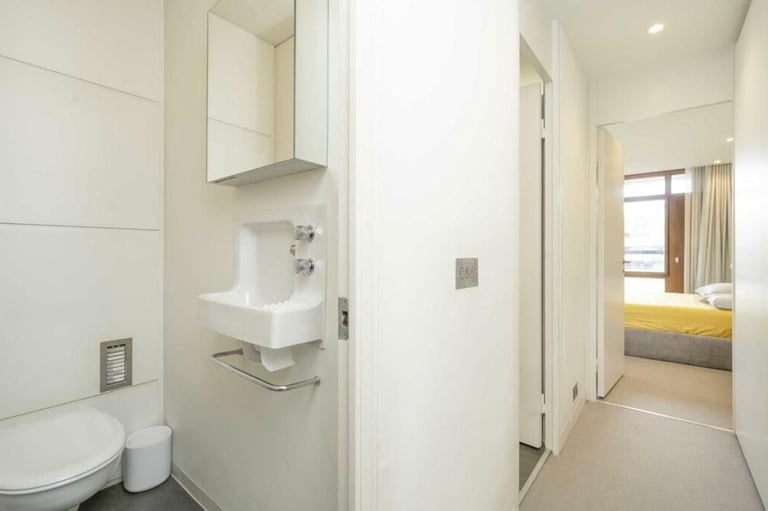 🐟 Upton Park Double Room – Fully Furnished – All Bills Included Only £800 PCM! 🐟
