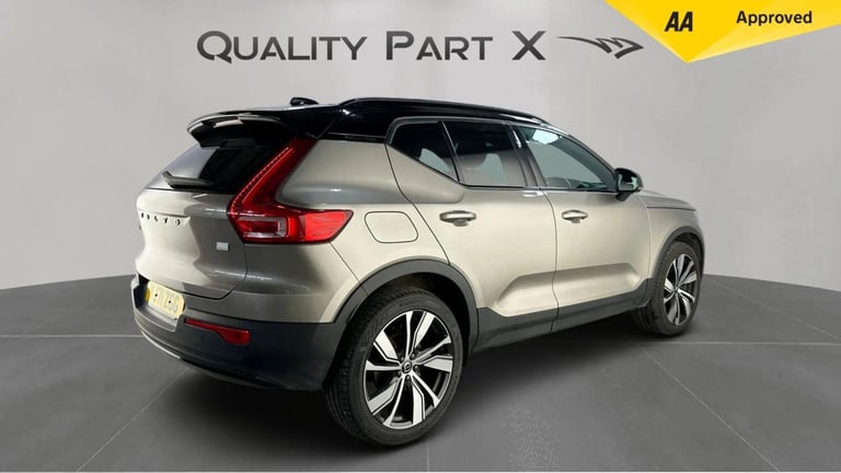  Volvo XC40 1.5h T4 Recharge 10.7kWh R-Design Auto Euro 6 (s/s) 5dr Petrol/Electric Hybrid Automatic