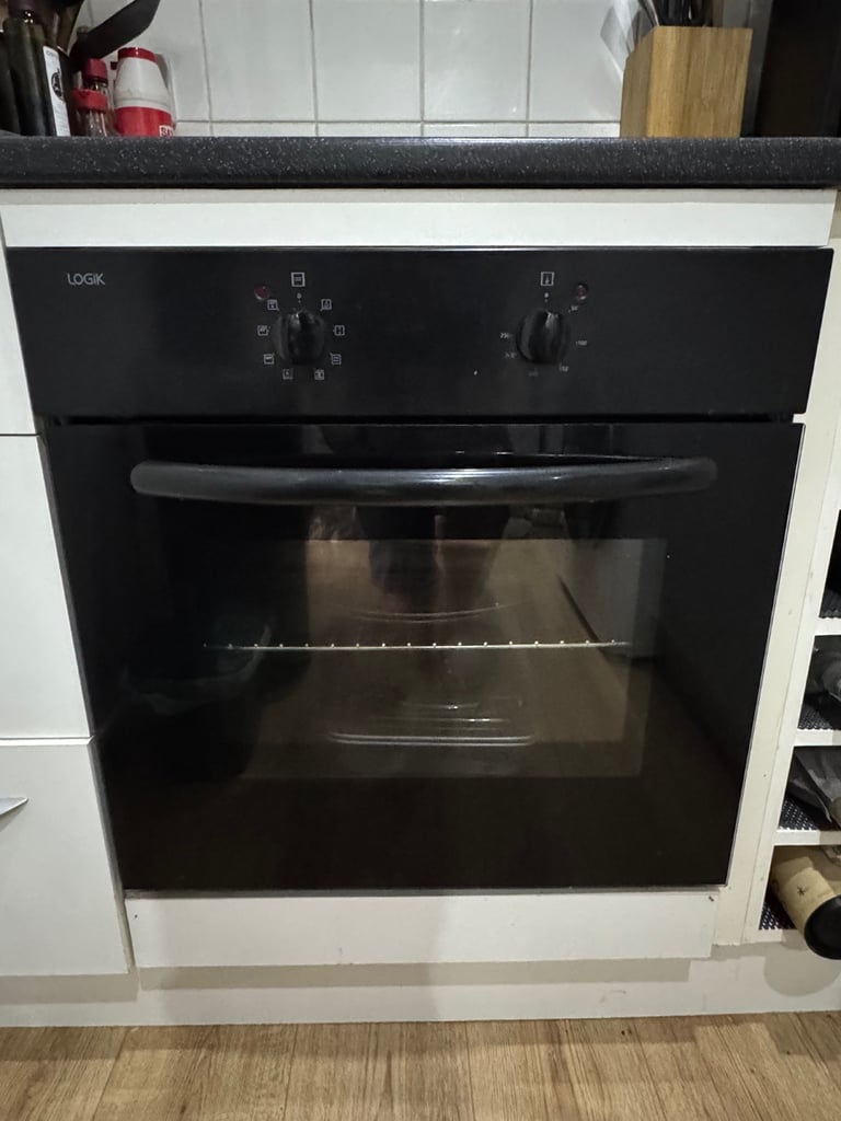 image for LOGIK Oven