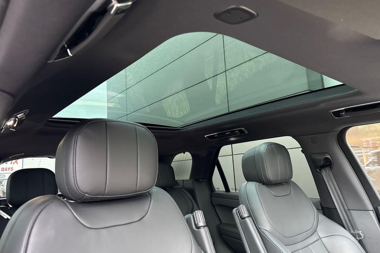 2023 Land Rover Range Rover Sport 3.0 D300 MHEV Dynamic SE SUV 5dr Diesel Auto 4WD Euro 6 (s/s) (...