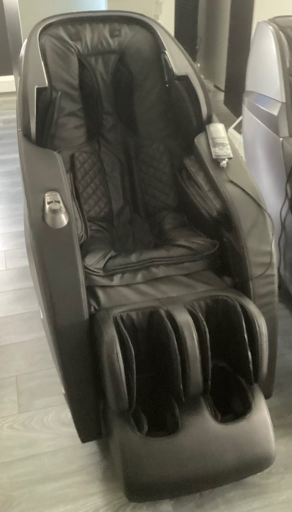 Massage chair. TEBO luxurious elite massage chair.