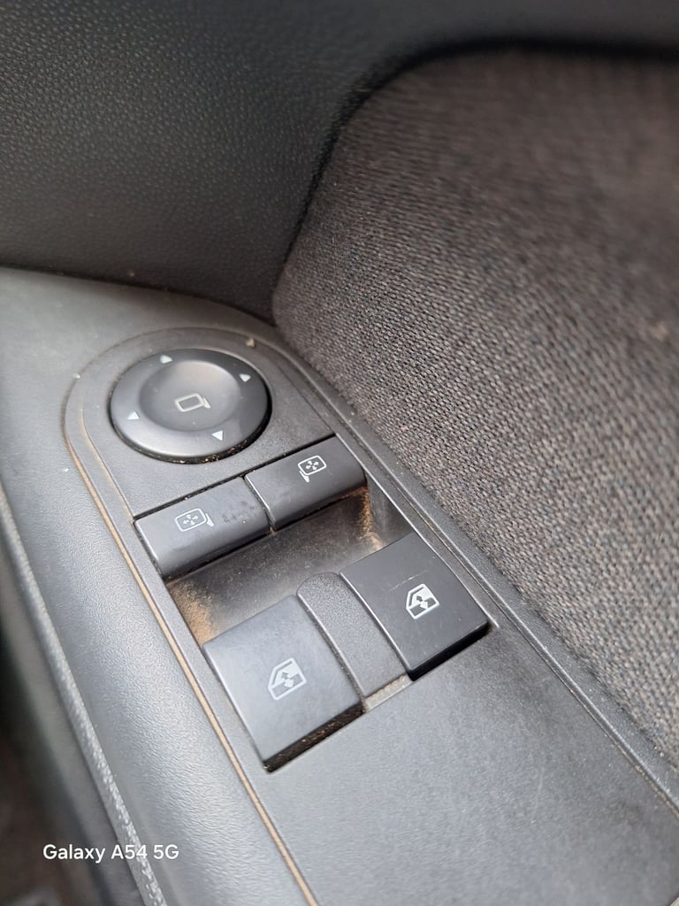 Vauxhall, ASTRA, Estate, 2006, Manual, 1796 (cc), 5 doors
