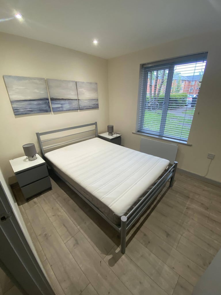 Self-Contained 2 Bed Flat - Bills Included - Short Let - Immediate £1200 PCM All Bills Included
