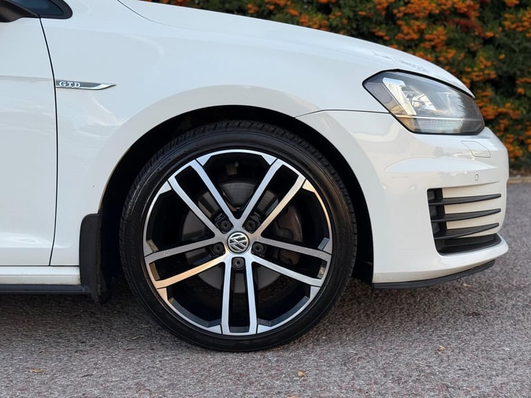 2017 Volkswagen Golf 2.0 TDI BlueMotion Tech GTD DSG Euro 6 (s/s) 5dr HATCHBACK Diesel Automatic
