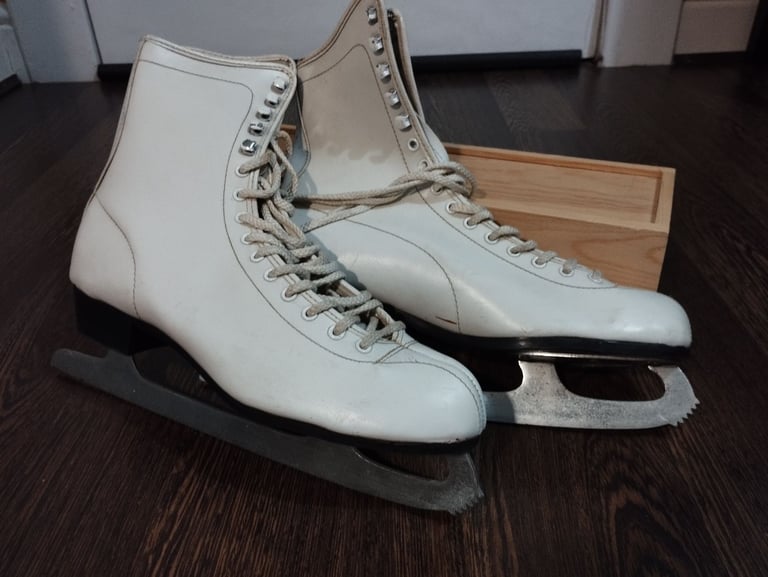 image for Ice skates size 42 (8 UK)
