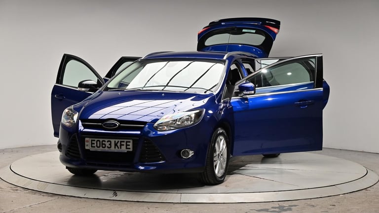 2013 Ford Focus 1.6 Titanium Navigator Powershift Euro 5 5dr ESTATE Petrol Automatic