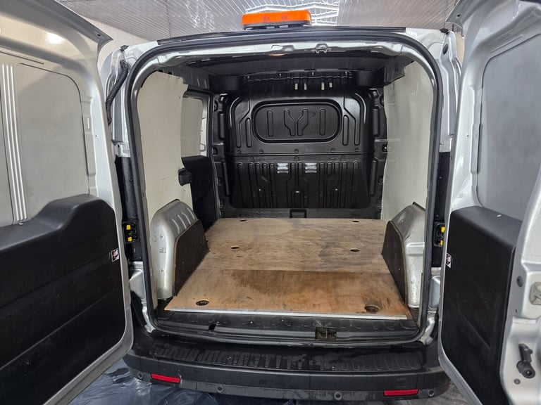 2017 Vauxhall Combo L1H1 2000 CDTI ECOFLEX S/S Panel Van Diesel Manual