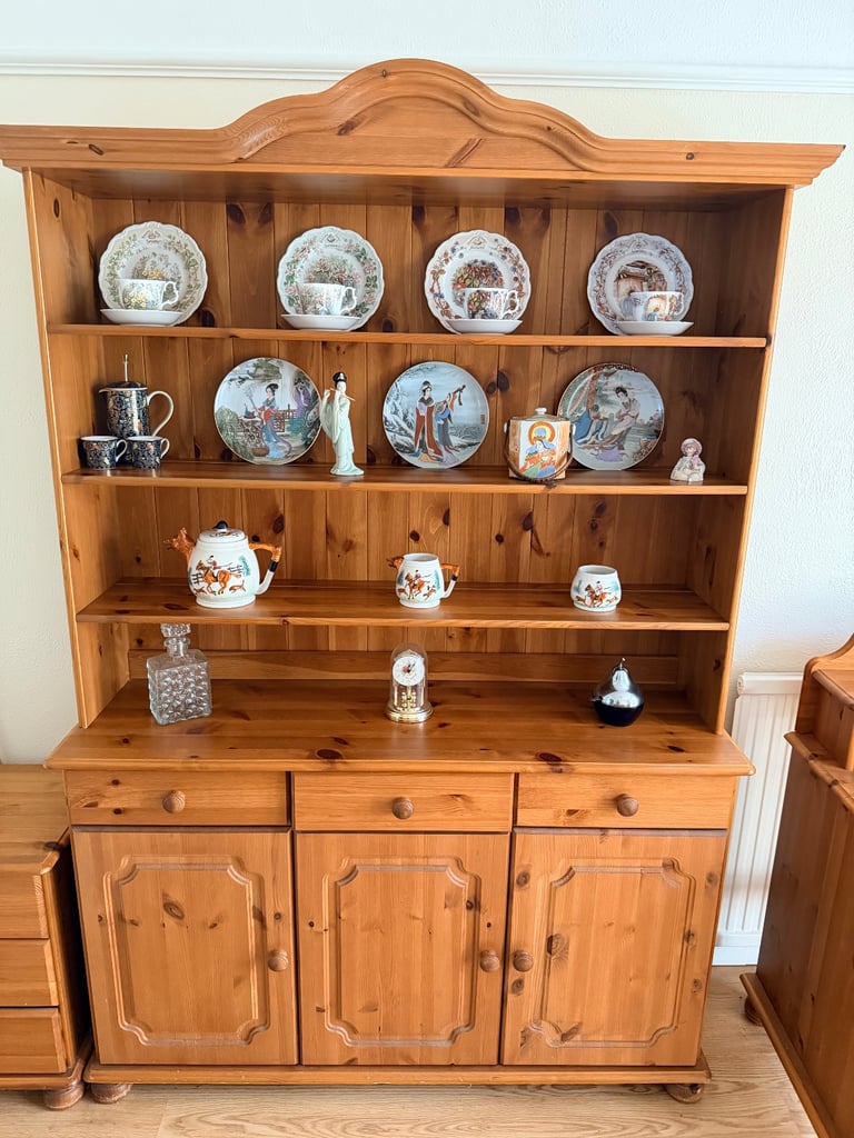 image for Pine dresser