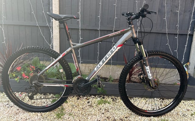 Men's teens Carrera vengeance mountain bike in Mansfield