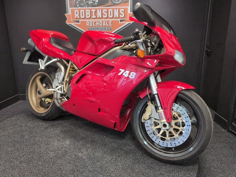 2000 W REG DUCATI 748 B IN RED, GREAT LOOKING CLASSIC