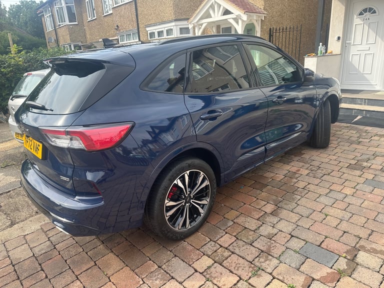 Ford, KUGA, Hatchback, 2022, Other, 2496 (cc), 5 doors