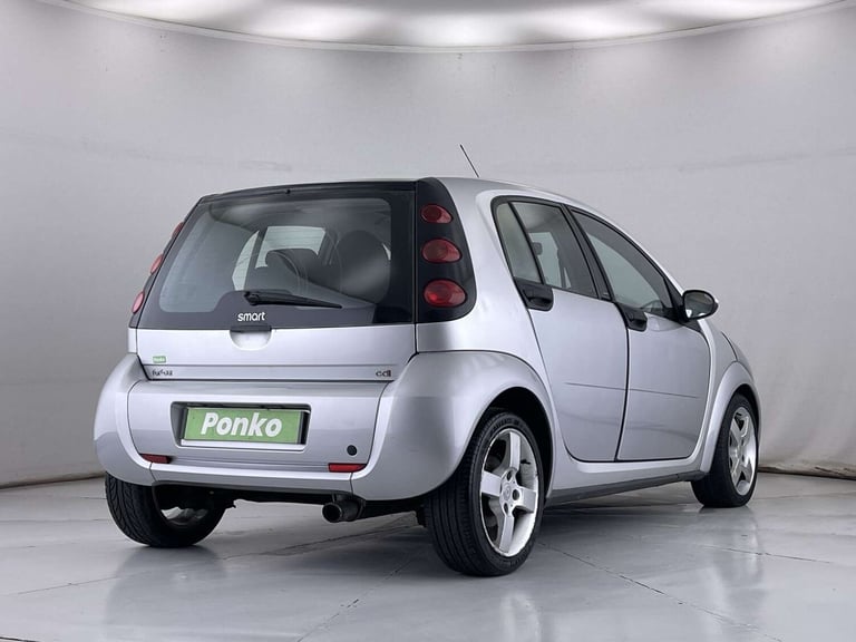 2004 smart forfour 1.5 CDI Passion Hatchback 5dr Diesel Manual (126 g/km, 95 bhp) Hatchback Diese...