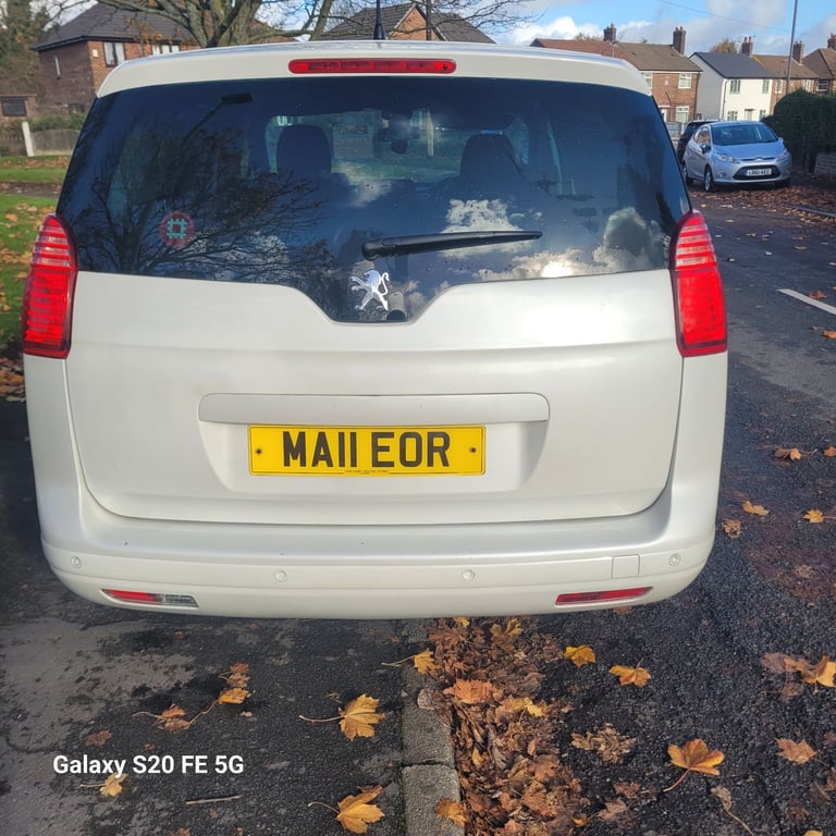 Peugeot, 5008, MPV, 2011, Manual, 1560 (cc), 5 doors