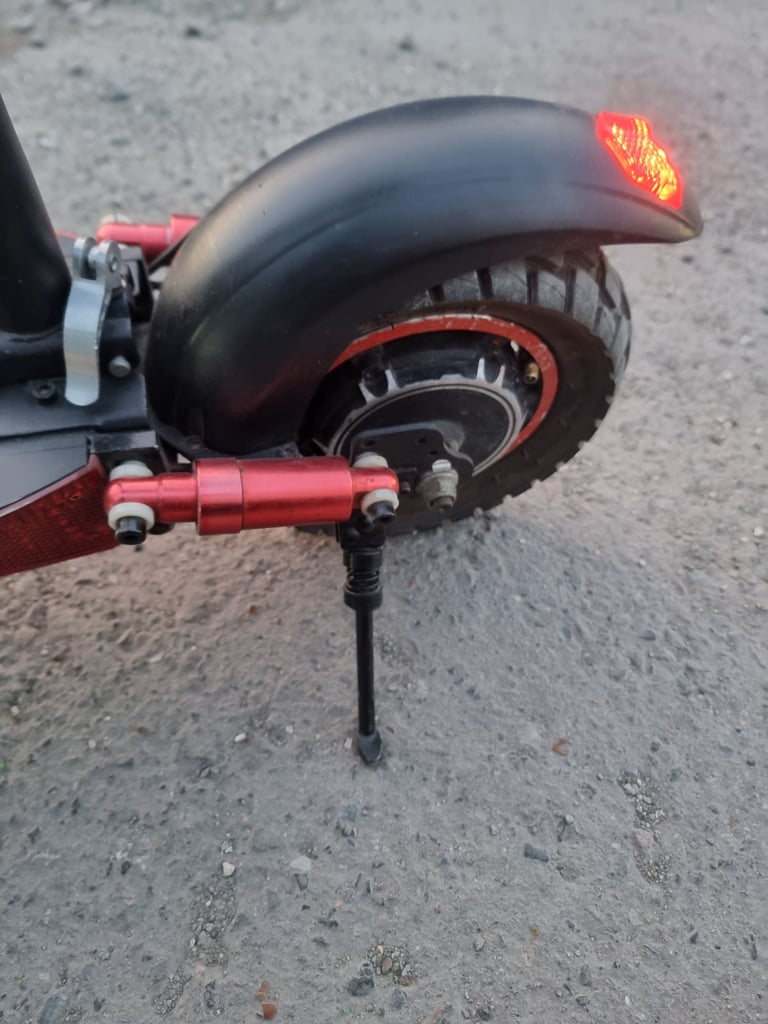 Kukurin kugoo electric scooter