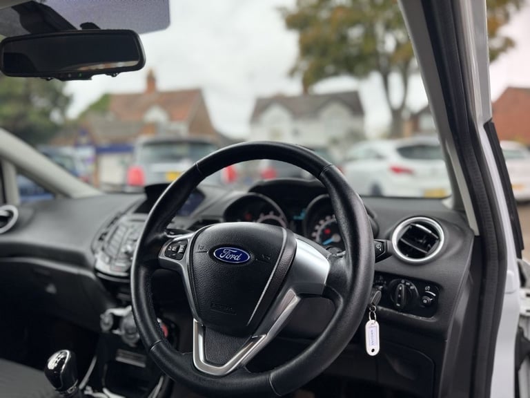 2017 Ford Fiesta 1.25 Zetec Hatchback 3dr Petrol Manual Euro 6 (82 ps) Hatchback Petrol Manual