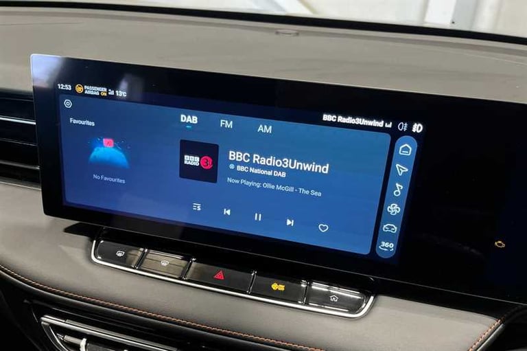 2025 MG MG HS 1.5 T-GDI Trophy SUV 5dr Petrol DCT Euro 6 (s/s) (169 ps) SUV Petrol Automatic