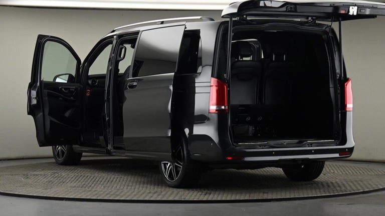 2023 Mercedes-Benz V-Class 2.0 V300d AMG Line MPV 5dr Diesel G-Tronic+ Euro 6 (s/s) XLWB (237 ps)...