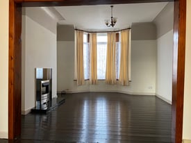 4 Bedroom House in Liverpool /L6