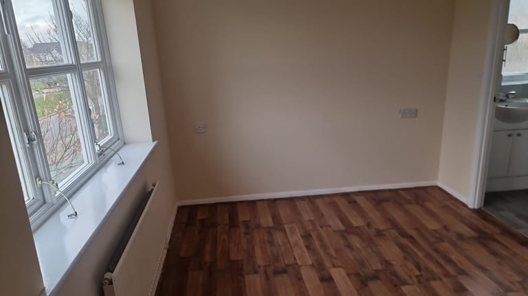 4 bedrooms house available to rent in Thamesmead, SE28