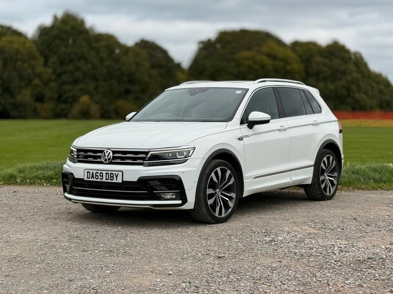2019 Volkswagen Tiguan 2.0 TDi 150 R-Line Tech 5dr DSG + SUNROOF + AUTO + 54K ESTATE Diesel Autom...